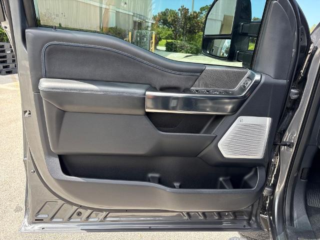 2025 Ford F-250 Platinum