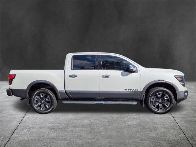 2023 Nissan TITAN Crew Cab Platinum Reserve 4x4 2023 Nissan TITAN Crew Cab Platinum Reserve 4x4