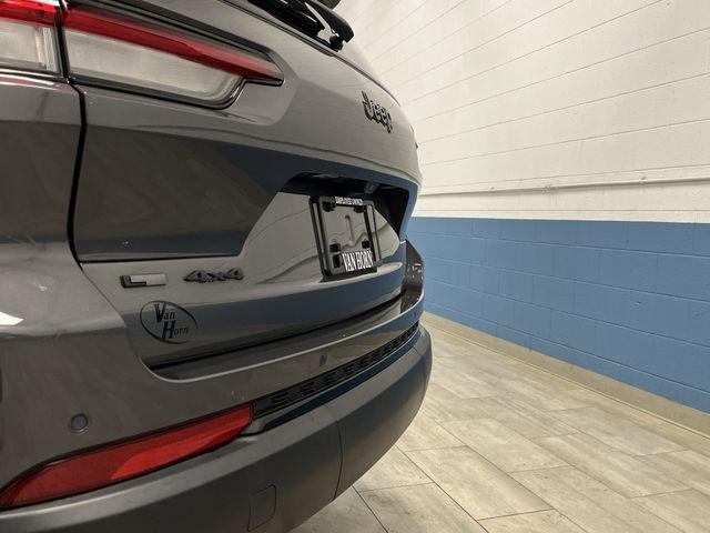 2023 Jeep Grand Cherokee L Altitude 4x4