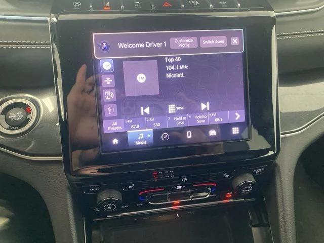 2023 Jeep Grand Cherokee L Altitude 4x4