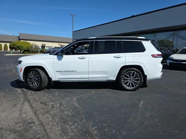 2022 Jeep Grand Cherokee L Summit Reserve 4x4 2022 Jeep Grand Cherokee L Summit Reserve 4x4