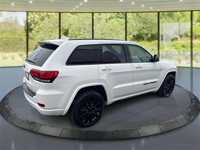 2021 Jeep Grand Cherokee Laredo X 4x4