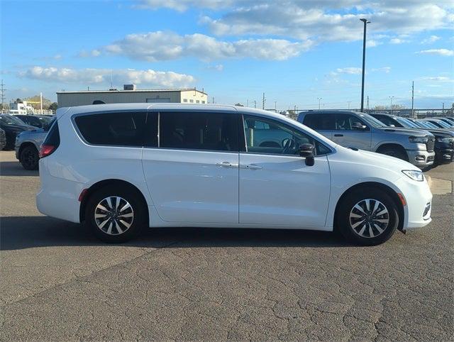 2024 Chrysler Pacifica Hybrid Select 2024 Chrysler Pacifica Hybrid Select