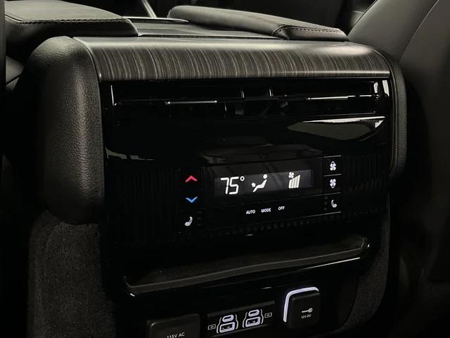 2024 Jeep Wagoneer Series III 4x4