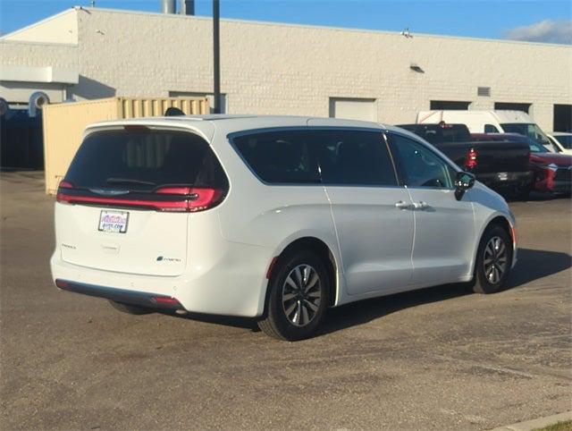 2024 Chrysler Pacifica Hybrid Select 2024 Chrysler Pacifica Hybrid Select