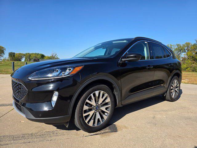 2022 Ford Escape Titanium Hybrid 2022 Ford Escape Titanium Hybrid