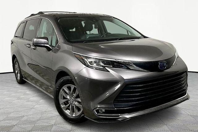 2021 Toyota Sienna XLE