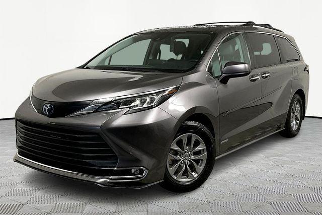 2021 Toyota Sienna XLE