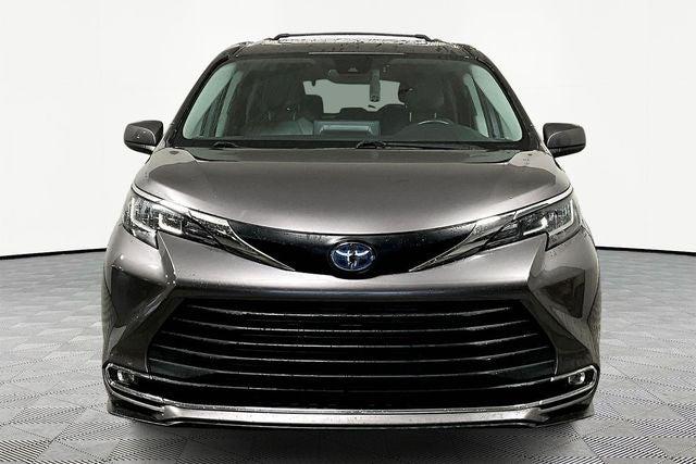 2021 Toyota Sienna XLE