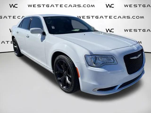 2021 Chrysler 300 Touring