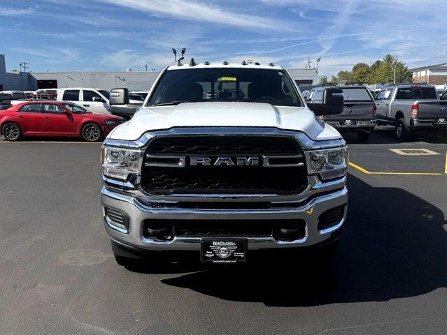 2024 RAM 2500 Tradesman Crew Cab 4x4 64 Box 2024 RAM 2500 Tradesman Crew Cab 4x4 64 Box