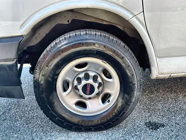 2022 GMC Savana Cargo RWD 2500 Regular Wheelbase Work Van