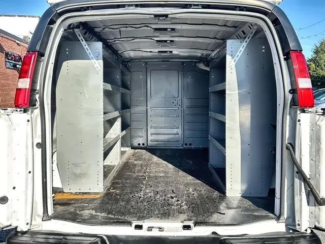 2022 GMC Savana Cargo RWD 2500 Regular Wheelbase Work Van