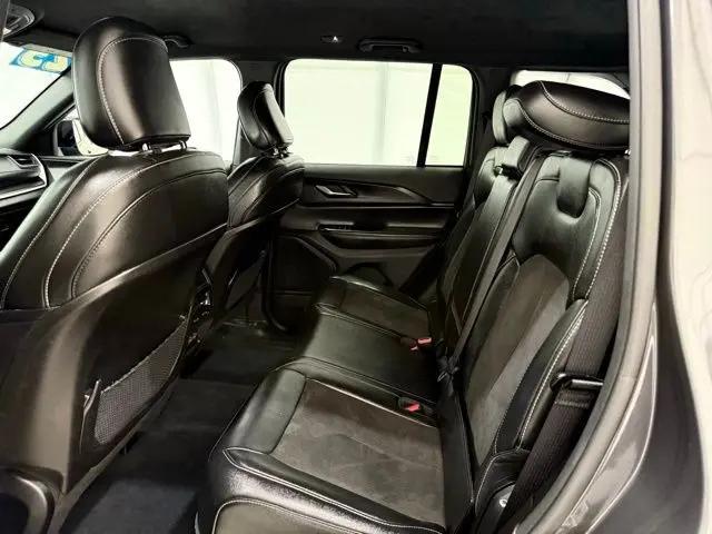 2023 Jeep Grand Cherokee Altitude 4x4