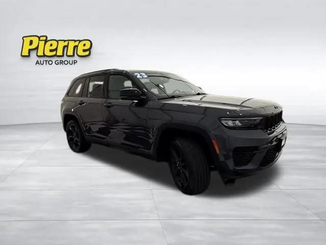 2023 Jeep Grand Cherokee Altitude 4x4