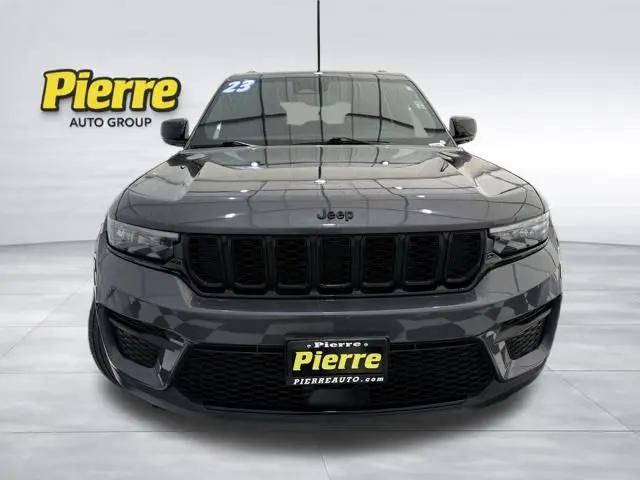 2023 Jeep Grand Cherokee Altitude 4x4