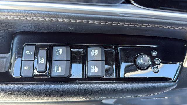 2024 Jeep Wagoneer Series II 4x2