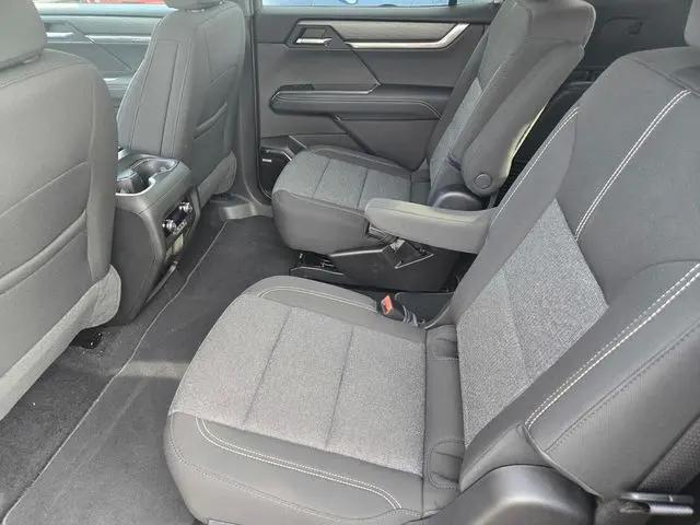 2026 GMC Acadia Elevation FWD