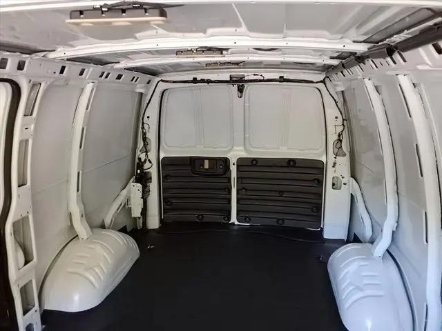 2025 GMC Savana Cargo RWD 2500 Regular Wheelbase Work Van
