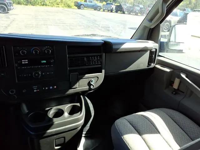 2025 GMC Savana Cargo RWD 2500 Regular Wheelbase Work Van