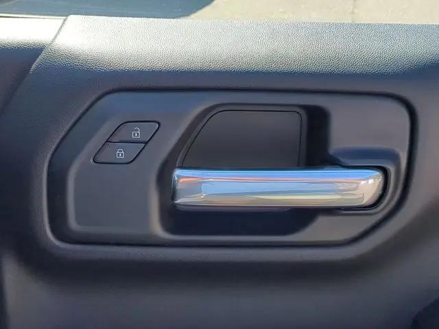 2026 GMC Sierra 1500 Crew Cab, Standard Bed, Pro, 4WD
