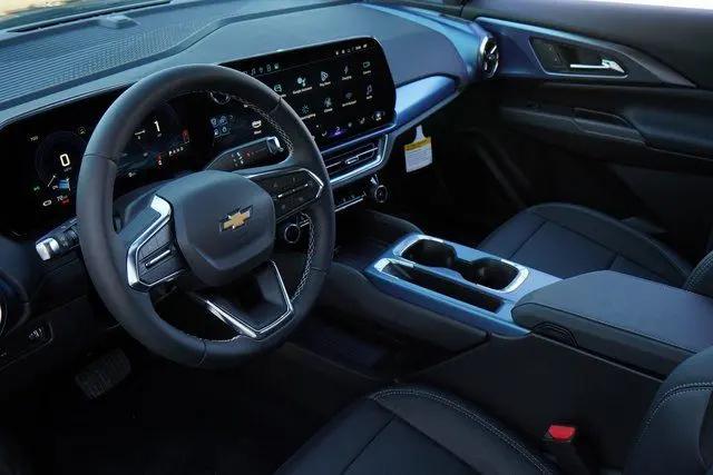 2025 Chevrolet Equinox LT 2