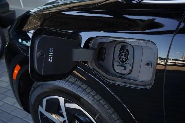 2025 Chevrolet Equinox LT 2