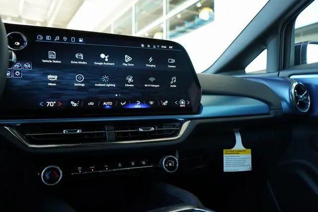 2025 Chevrolet Equinox LT 2