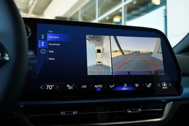 2025 Chevrolet Equinox LT 2