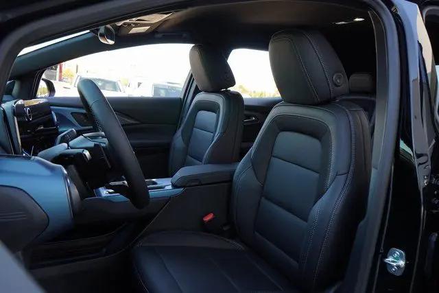 2025 Chevrolet Equinox LT 2