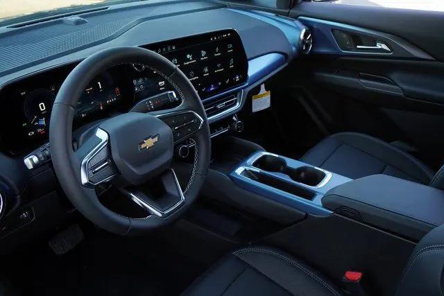 2025 Chevrolet Equinox LT 2