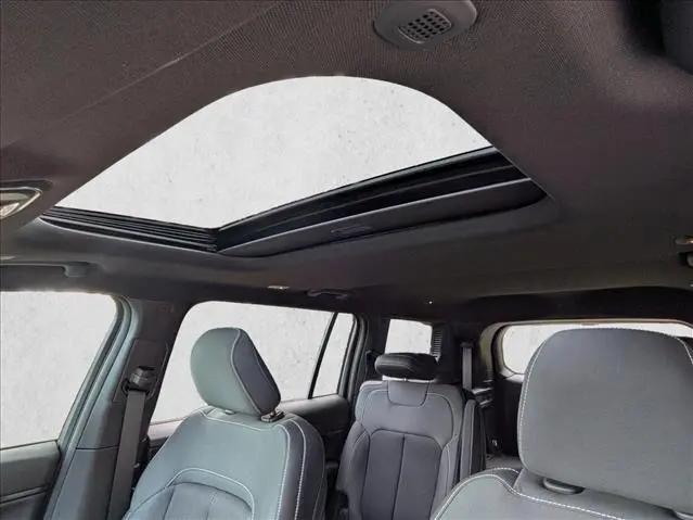 2025 Jeep Grand Cherokee L Laredo X 4x2