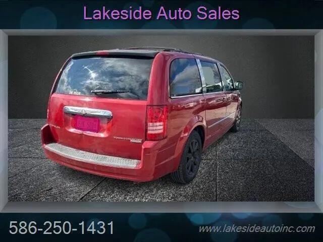 2009 Chrysler Town & Country Touring