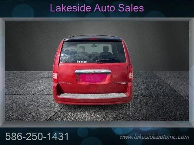 2009 Chrysler Town & Country Touring