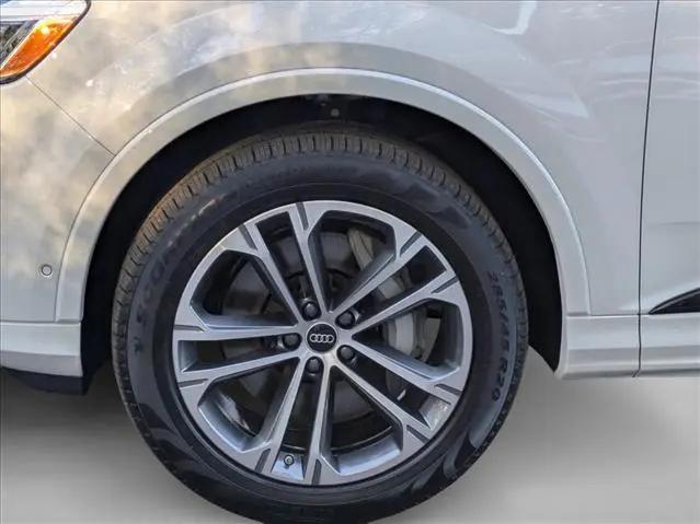 2026 Audi Q7 Premium 45 TFSI quattro tiptronic
