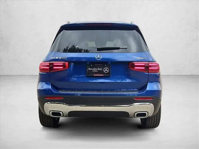 2026 Mercedes-Benz GLB 4MATIC
