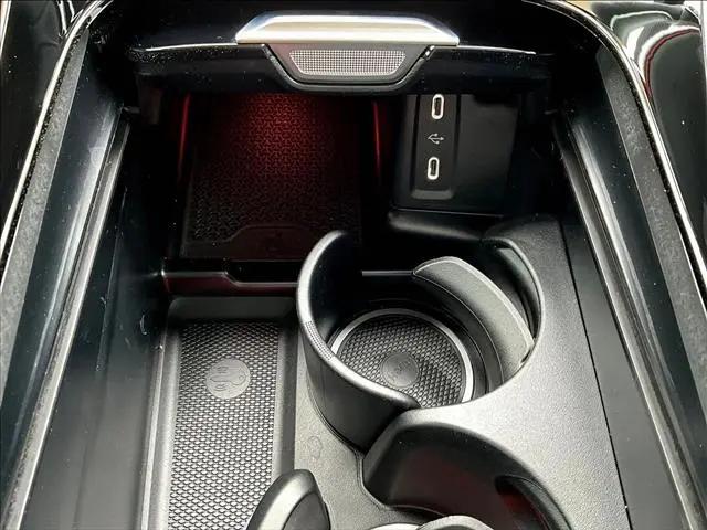 2025 Mercedes-Benz GLC 4MATIC