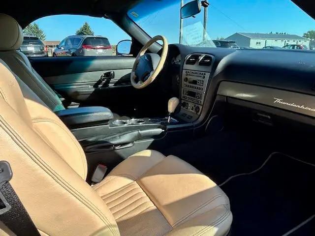 2005 Ford Thunderbird Deluxe
