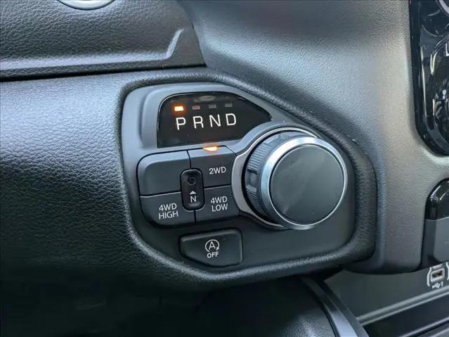 2026 Ram 1500 Express Crew Cab 4x4 57 Box