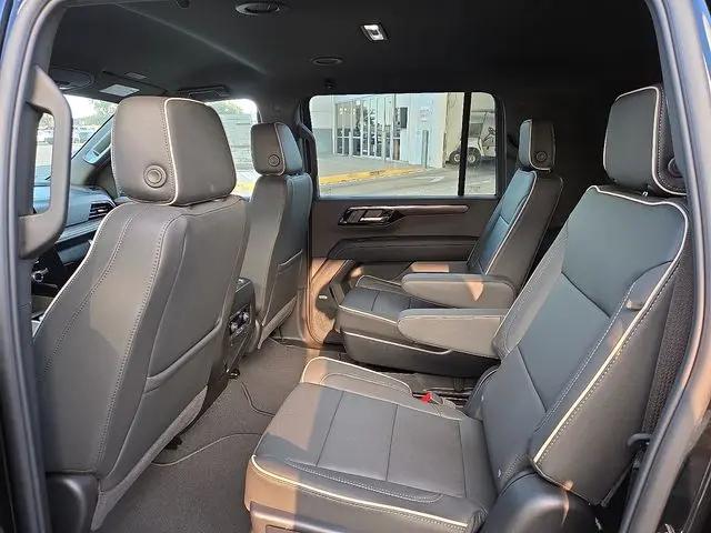 2026 Chevrolet Suburban Premier, RWD
