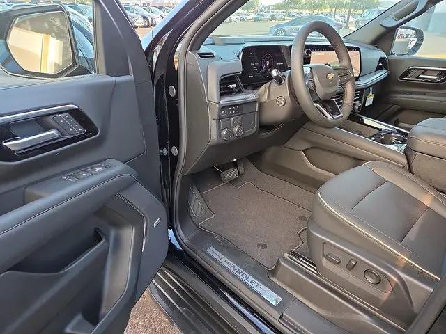 2026 Chevrolet Suburban Premier, RWD