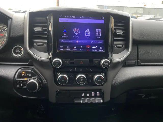 2019 Ram 1500 Big Horn/Lone Star Crew Cab 4x4 57 Box