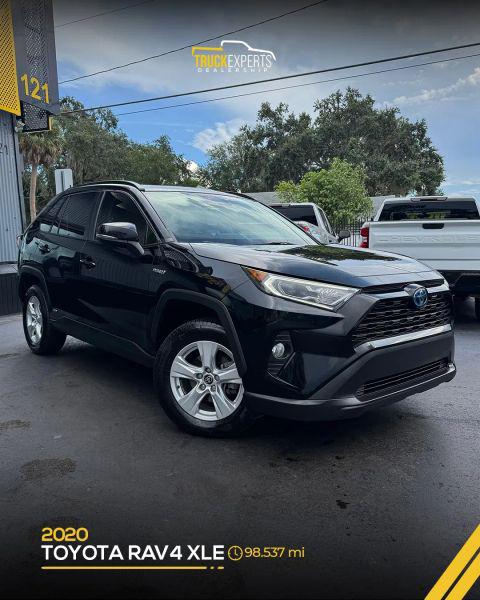2020 Toyota RAV4 Hybrid XLE