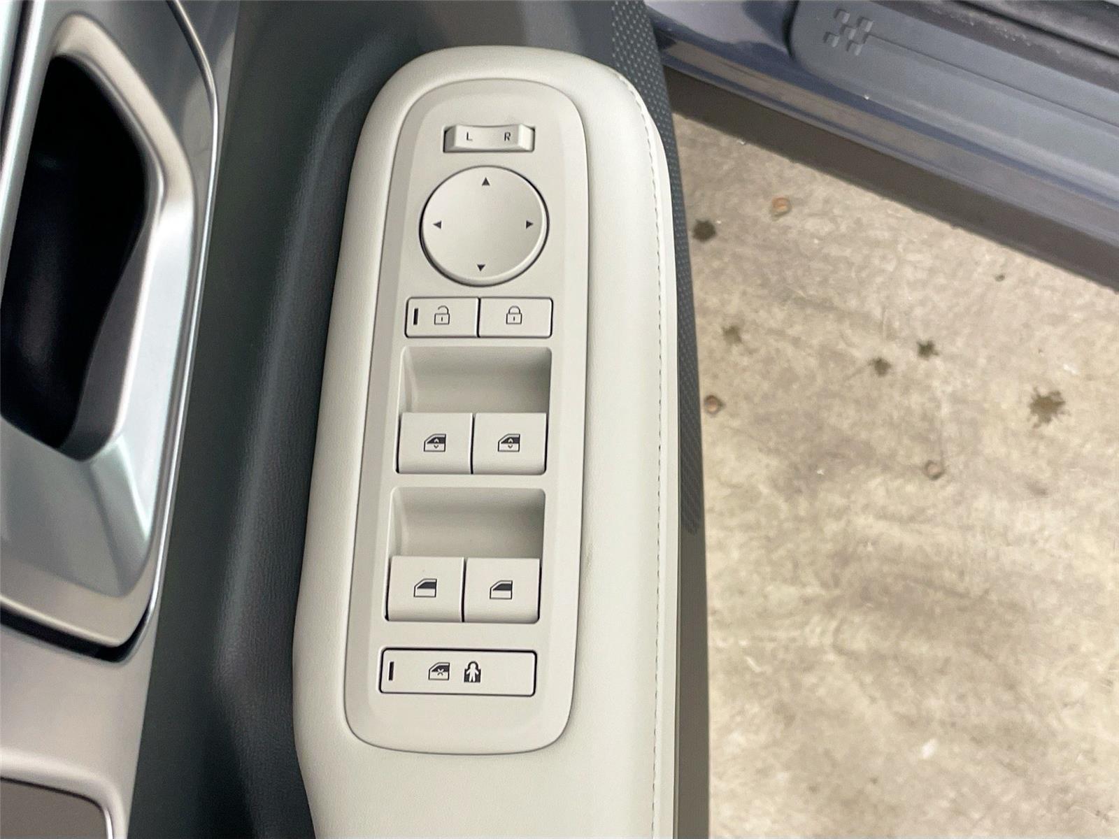 2026 Hyundai Santa Fe SEL - Photo 18