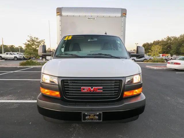 2025 GMC Savana Cutaway Work Van