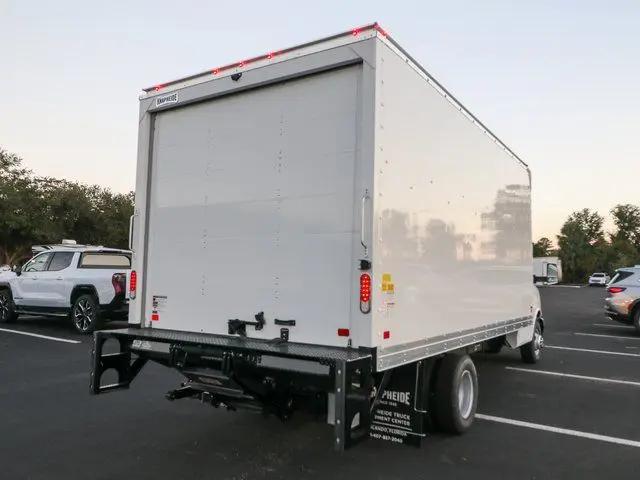 2025 GMC Savana Cutaway Work Van