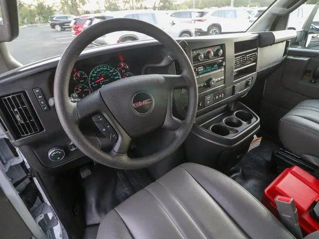 2025 GMC Savana Cutaway Work Van