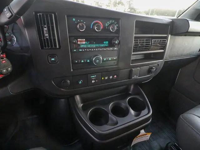 2025 GMC Savana Cutaway Work Van