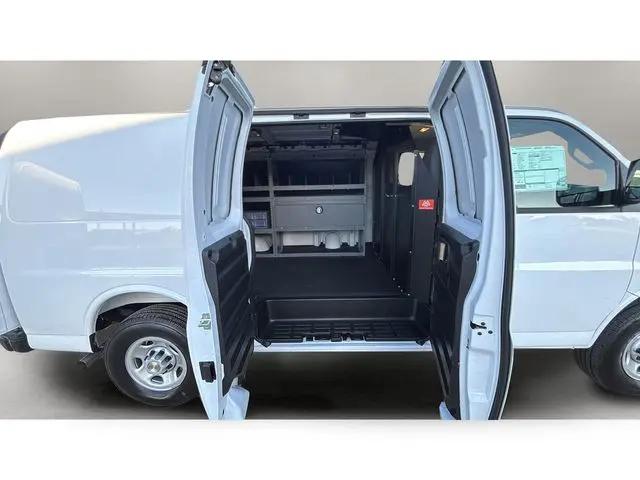 2025 Chevrolet Express Cargo Van RWD 2500 Regular Wheelbase WT
