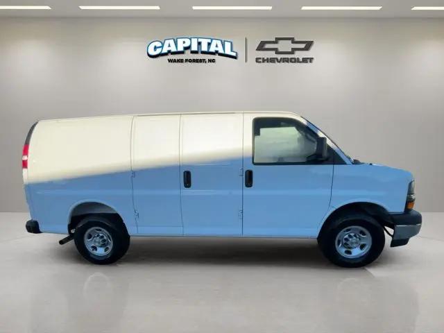 2025 Chevrolet Express Cargo Van RWD 2500 Regular Wheelbase WT